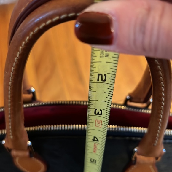 Dooney and Bourke Black Satchel - Good Used Condition 🌺 - Picture 16 of 16